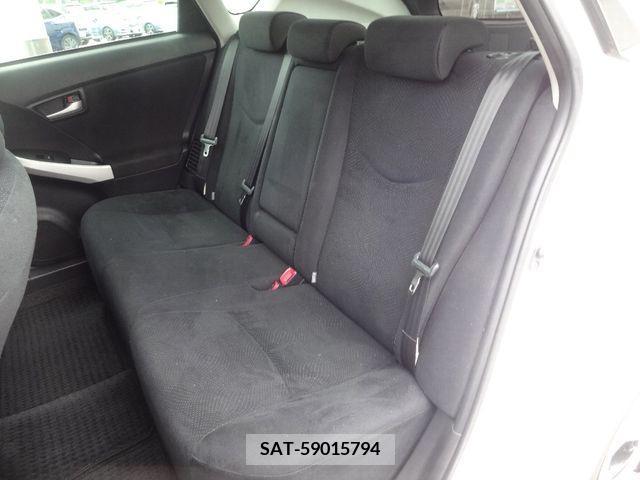 Toyota PRIUS 2015-07 281861-8
