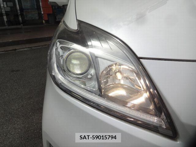 Toyota PRIUS 2015-07 281861-27