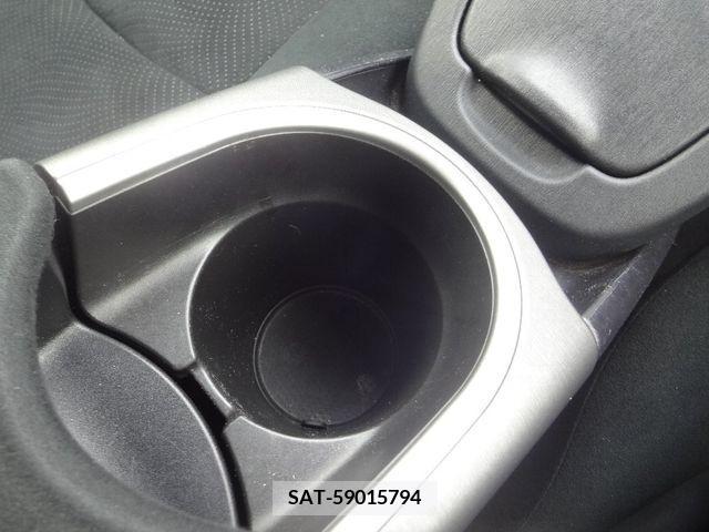 Toyota PRIUS 2015-07 281861-17
