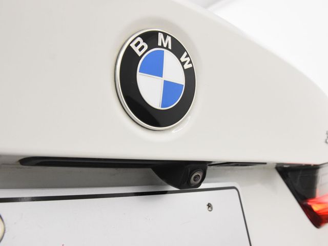 Bmw 3 SERIES 2019-06 3659-7
