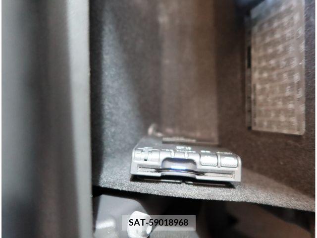 Cadillac ESCALADE 2013-11 294357-15