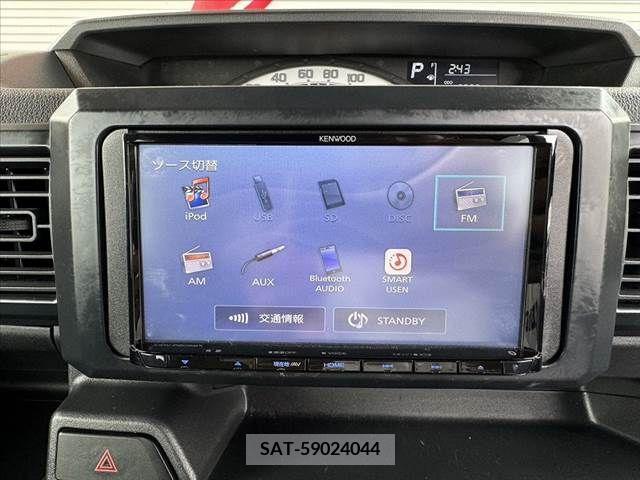 Toyota Pixis Mega 2018-12 384915-4