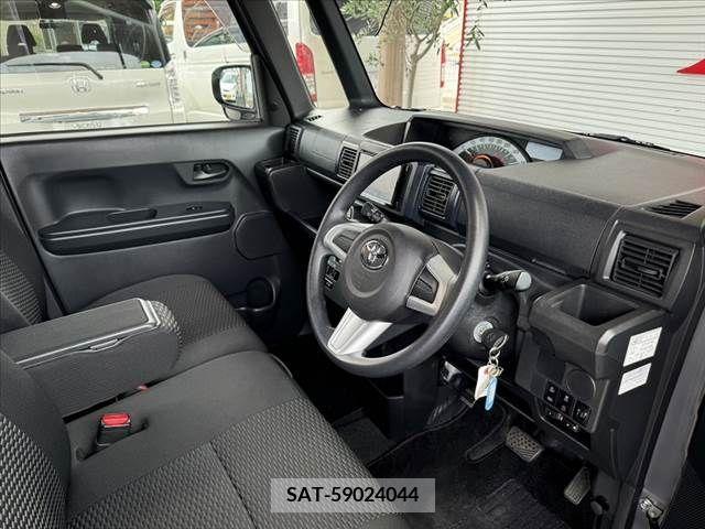 Toyota Pixis Mega 2018-12 384915-15