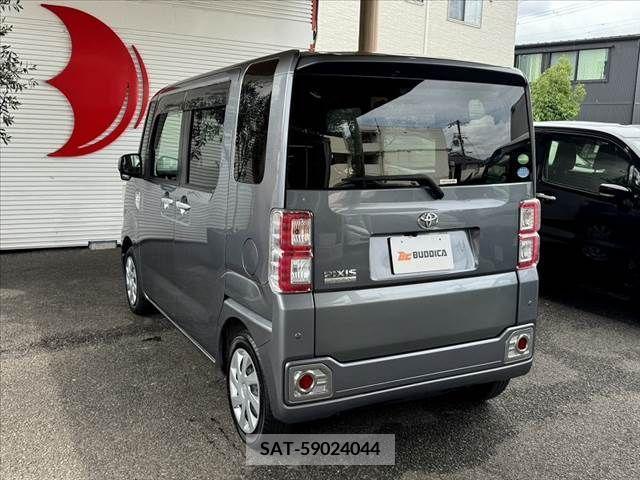 Toyota Pixis Mega 2018-12 384915-14
