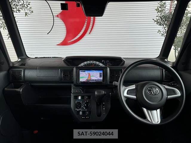 Toyota Pixis Mega 2018-12 384915-1