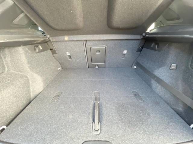 Volvo XC40 2019-02 183592-13