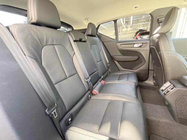 Volvo XC40 2019-02 183592-11