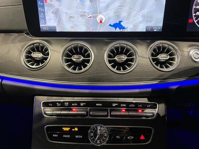 Mercedes Benz E-CLASS 2017-10 13099-14