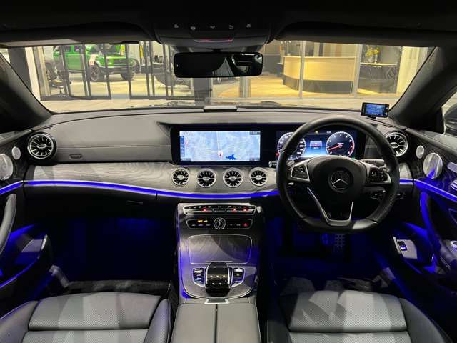 Mercedes Benz E-CLASS 2017-10 13099-4