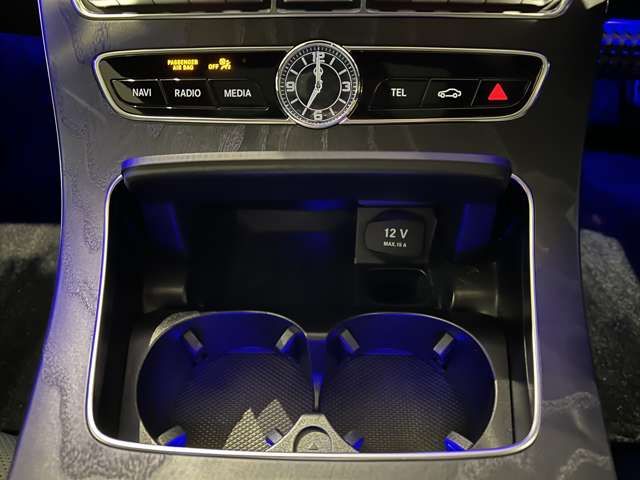 Mercedes Benz E-CLASS 2017-10 13099-15