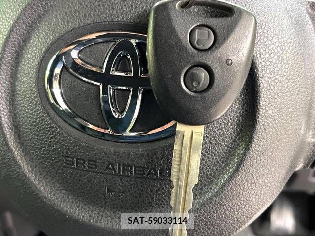 Toyota Pixis Mega 2016-09 248468-5
