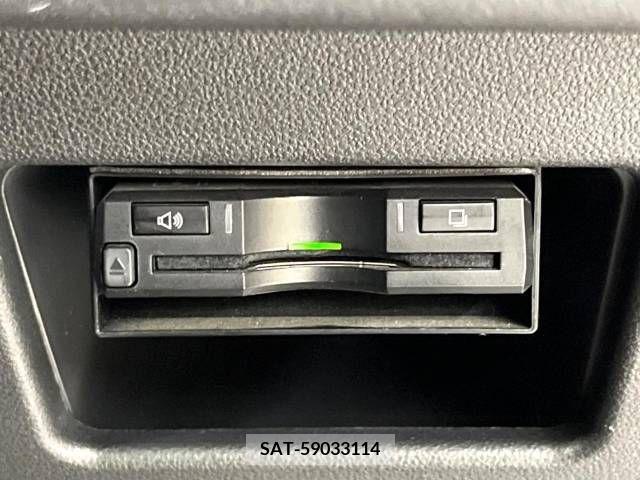 Toyota Pixis Mega 2016-09 248468-4