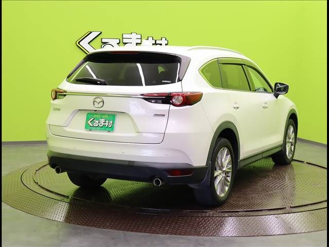 Mazda CX-8 2018-02 186617-1