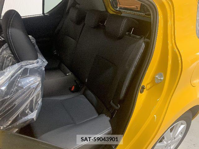 Toyota AQUA 2014-02 313982-18