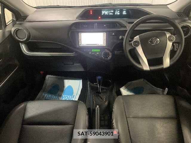 Toyota AQUA 2014-02 313982-7