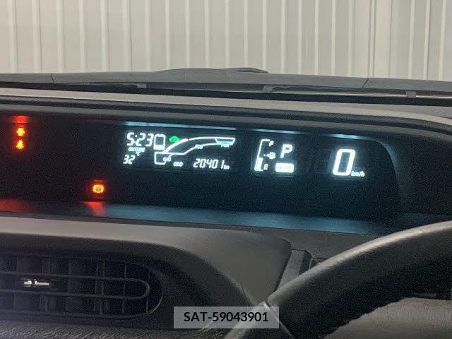 Toyota AQUA 2014-02 313982-1