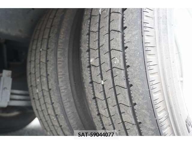 Toyota TOYOACE 2019-02 332796-10