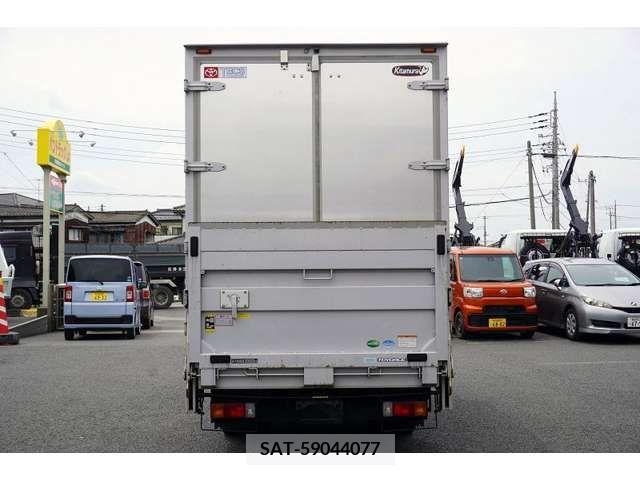 Toyota TOYOACE 2019-02 332796-3