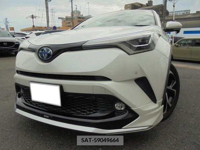 Toyota C-HR 2018-07 323049-0