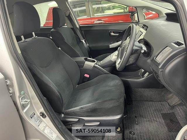 Toyota PRIUS 2013-08 223098-7