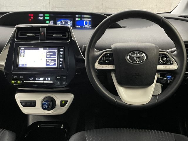 Toyota PRIUS 2018-09 14003-1
