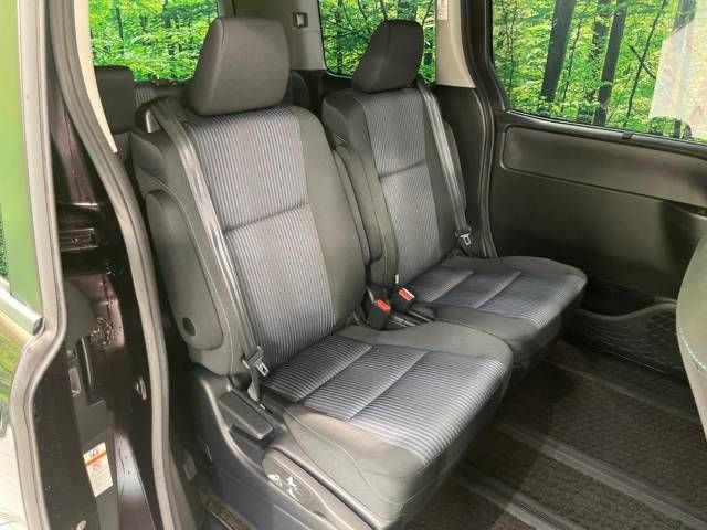 Toyota VOXY 2014-09 17416-9