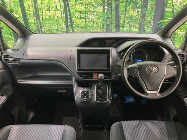 Toyota VOXY 2014-09 17416-1