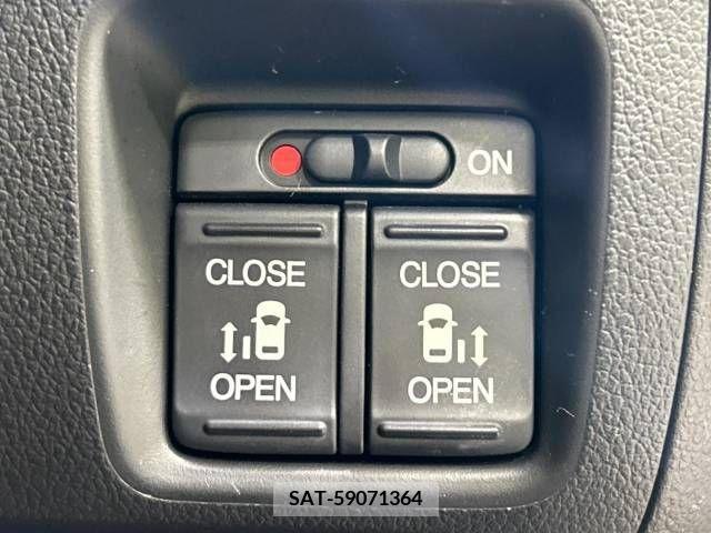 Honda N BOX CUSTOM 2017-03 364906-5