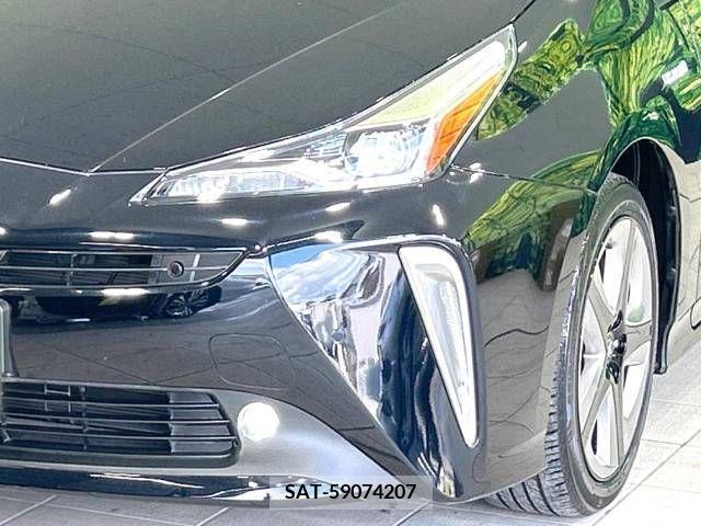 Toyota PRIUS 2019-06 322565-11