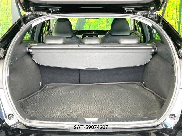 Toyota PRIUS 2019-06 322565-10