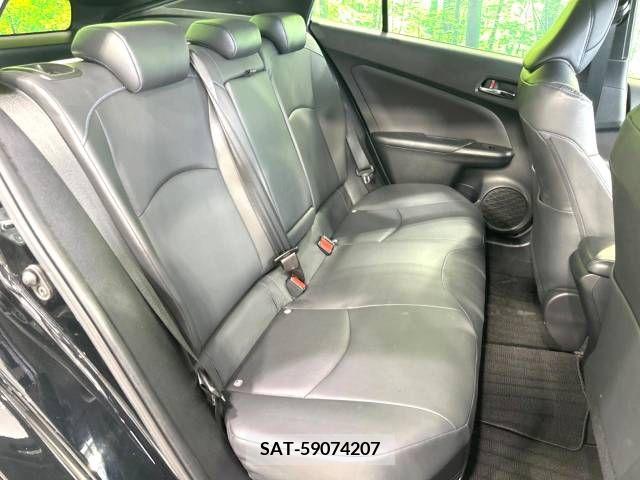 Toyota PRIUS 2019-06 322565-9