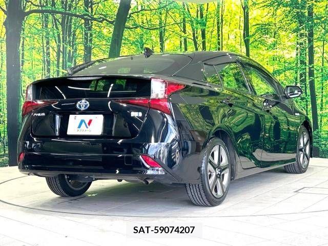 Toyota PRIUS 2019-06 322565-17