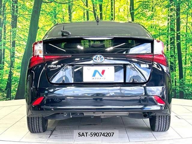 Toyota PRIUS 2019-06 322565-15