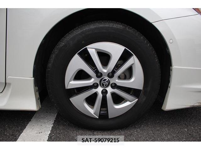 Toyota PRIUS 2017-12 281769-11