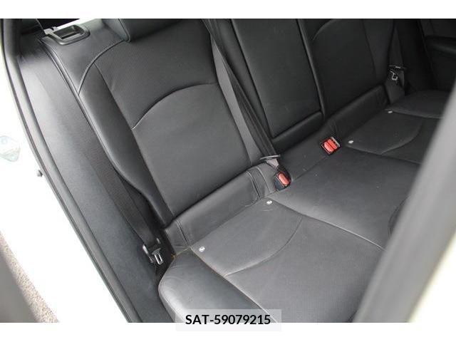 Toyota PRIUS 2017-12 281769-15
