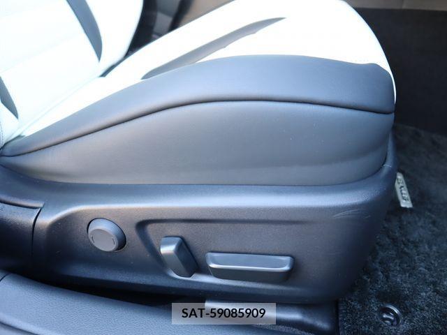 Lexus IS 2022-11 362843-20