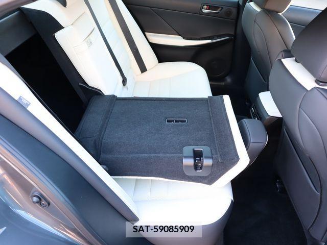 Lexus IS 2022-11 362843-22