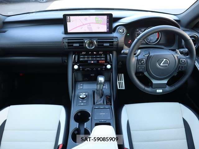 Lexus IS 2022-11 362843-7