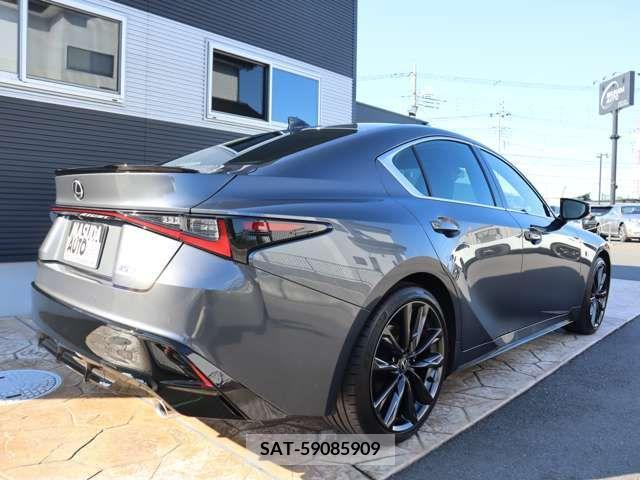 Lexus IS 2022-11 362843-6