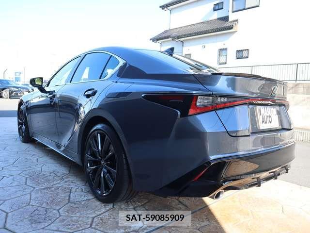 Lexus IS 2022-11 362843-4