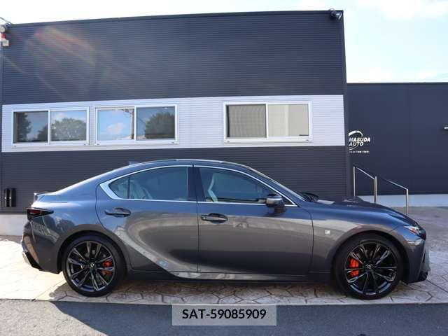 Lexus IS 2022-11 362843-3