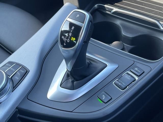 Bmw 3 SERIES 2017-12 183086-17