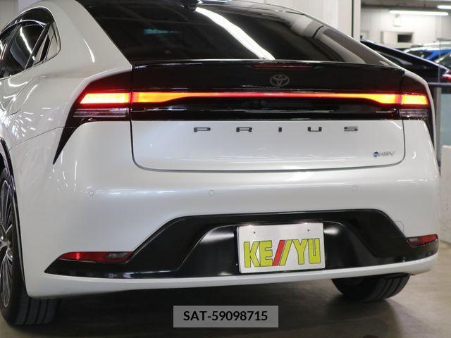 Toyota PRIUS 2023-06 333063-27