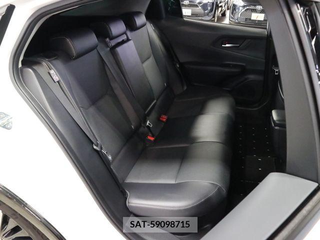 Toyota PRIUS 2023-06 333063-12