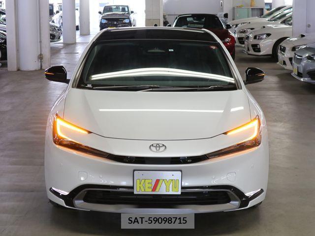 Toyota PRIUS 2023-06 333063-4