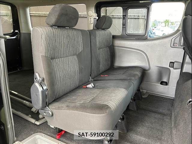 Nissan NV350 Caravan 2019-01 331359-9