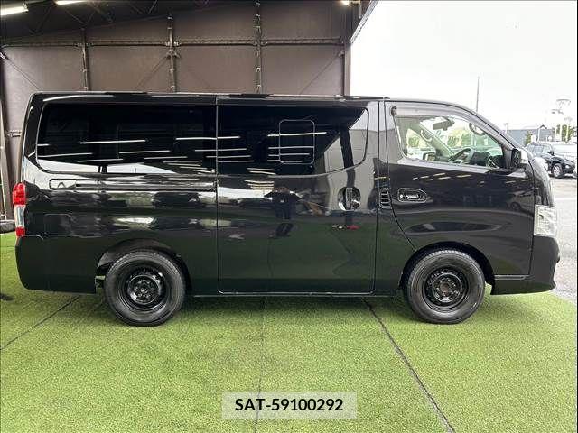 Nissan NV350 Caravan 2019-01 331359-13