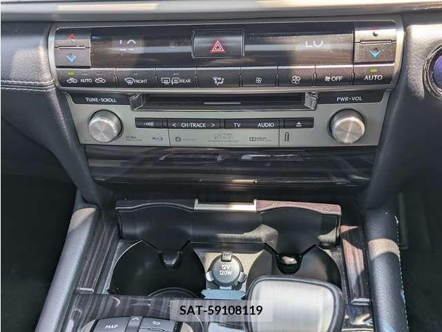Lexus LS 2016-11 334386-15