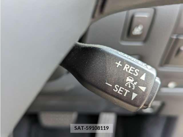 Lexus LS 2016-11 334386-13