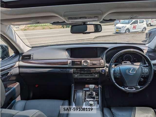 Lexus LS 2016-11 334386-1
